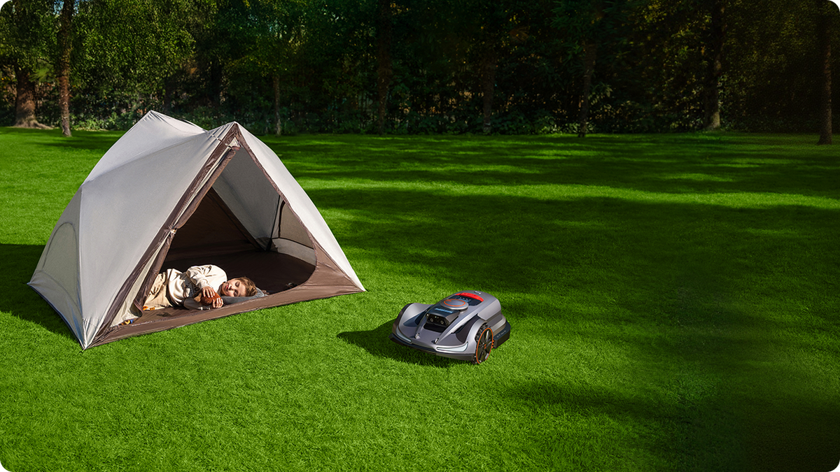 Sunseeker X7 Gen 2 / X7 Plus Gen 2 AWD Robotic Lawn Mower